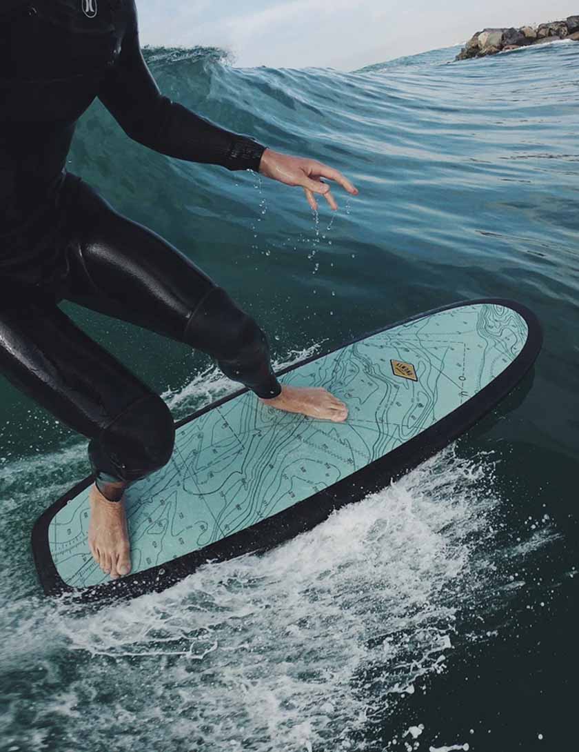 Almond R Series Secret Menu Surfboard 5ft 4 Futures - Black